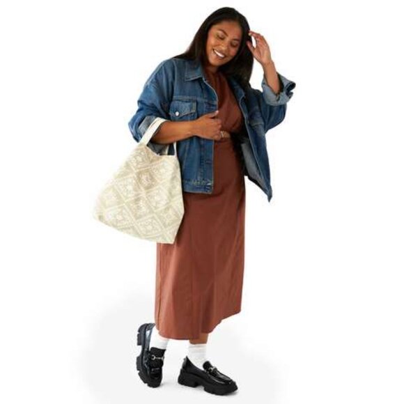 Tote - Picture 4 of 5